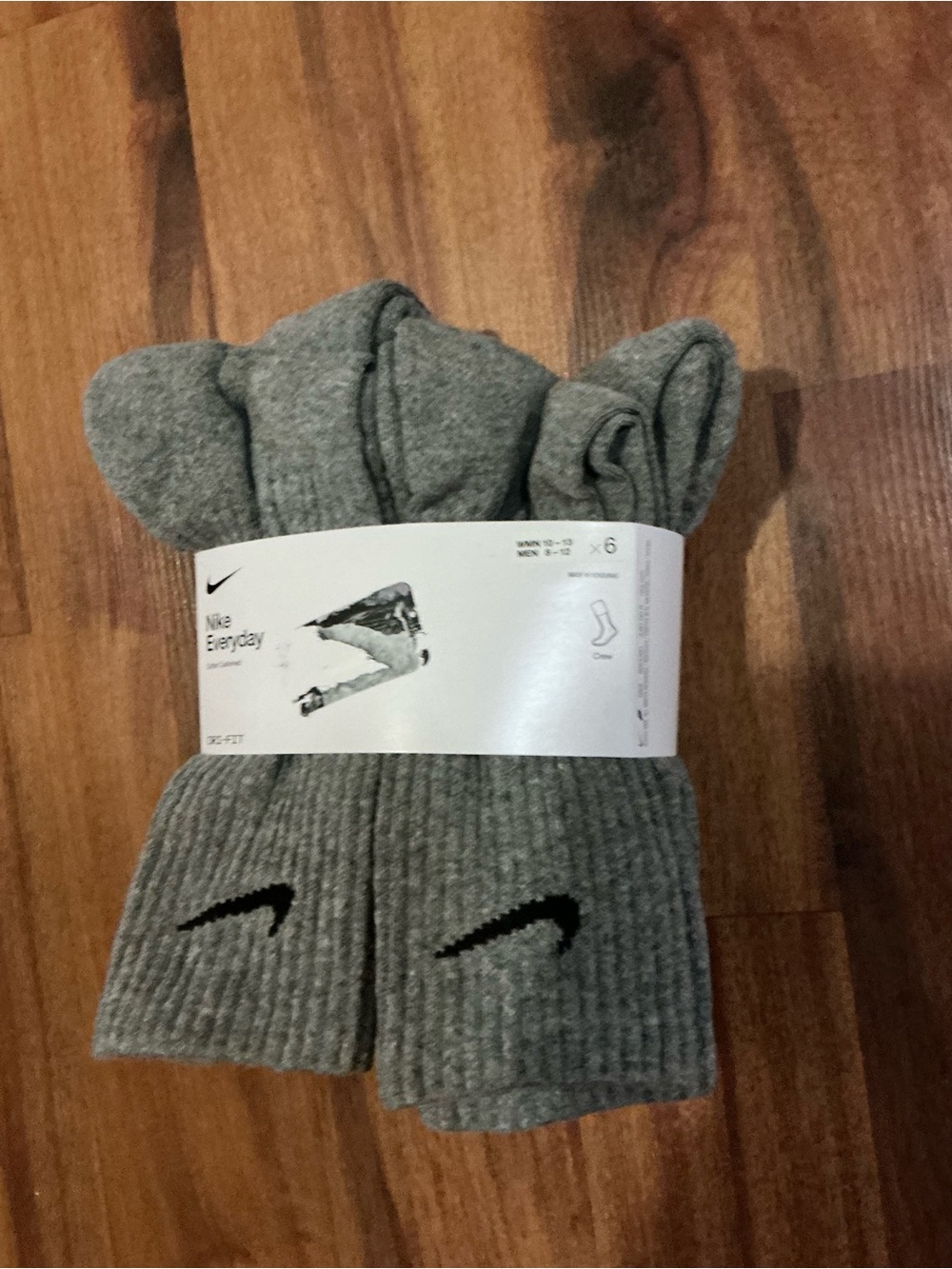 Nike Crew Socks - Gray with Black Swoosh (6 Pair) adults nwt